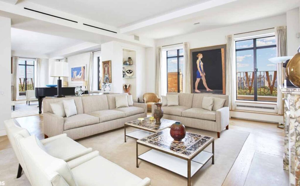 115 CPW PH18EF, Living Room
